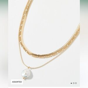 Simons Tri Strand Necklace